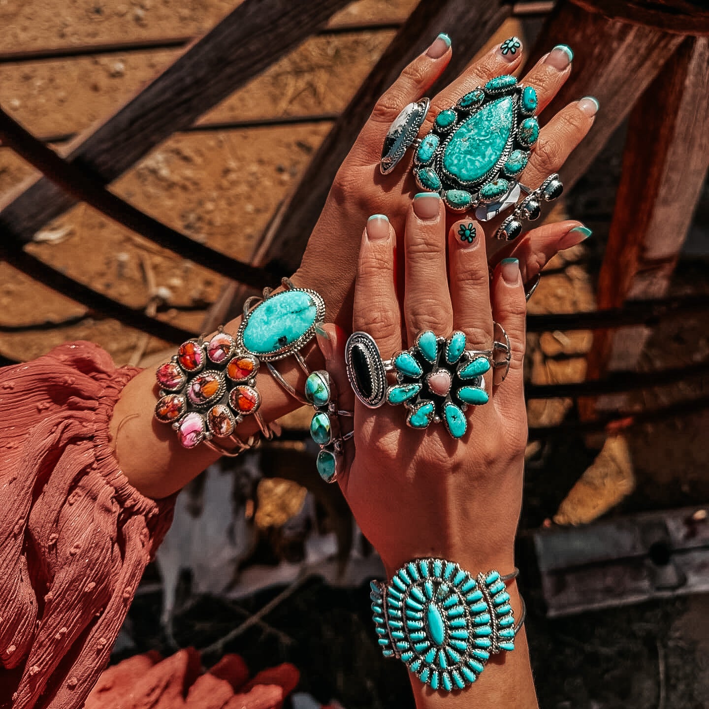 Native American Made Mystery Jewelry Box – Twisted Turquoise