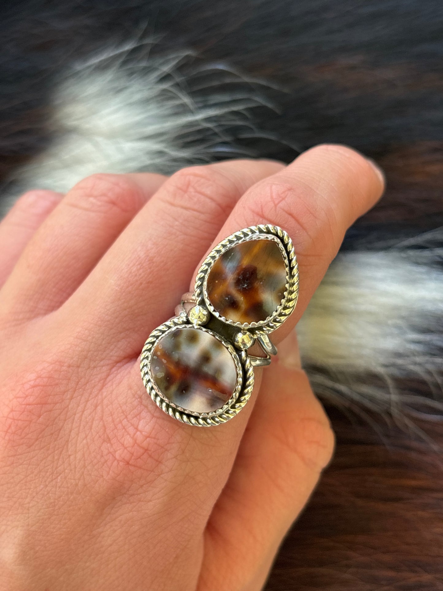 Native American, Hand-Made, Cowrie & Sterling Silver Ring