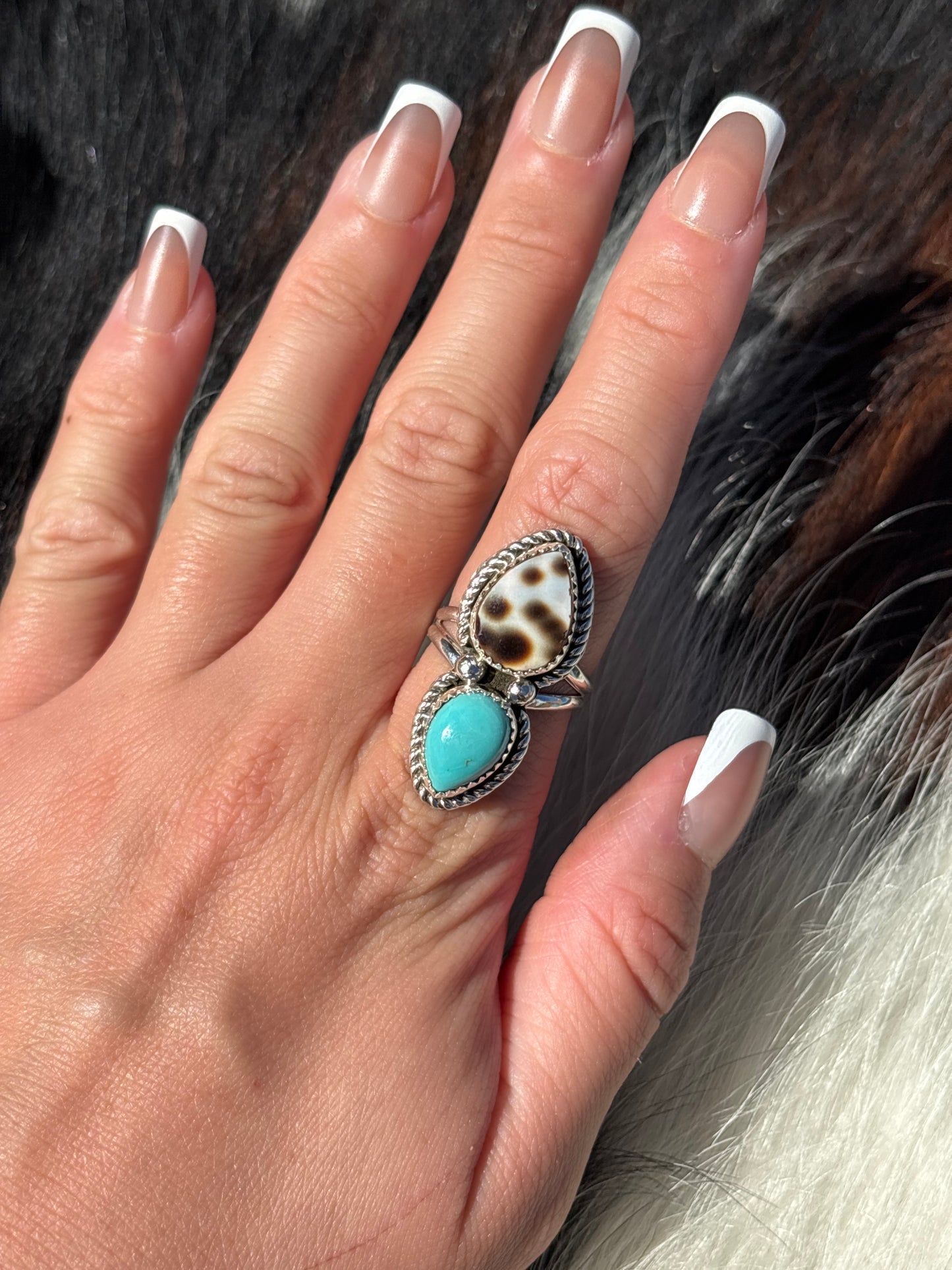 Native American, Hand-Made, Turquoise, Cowrie & Sterling Silver Ring