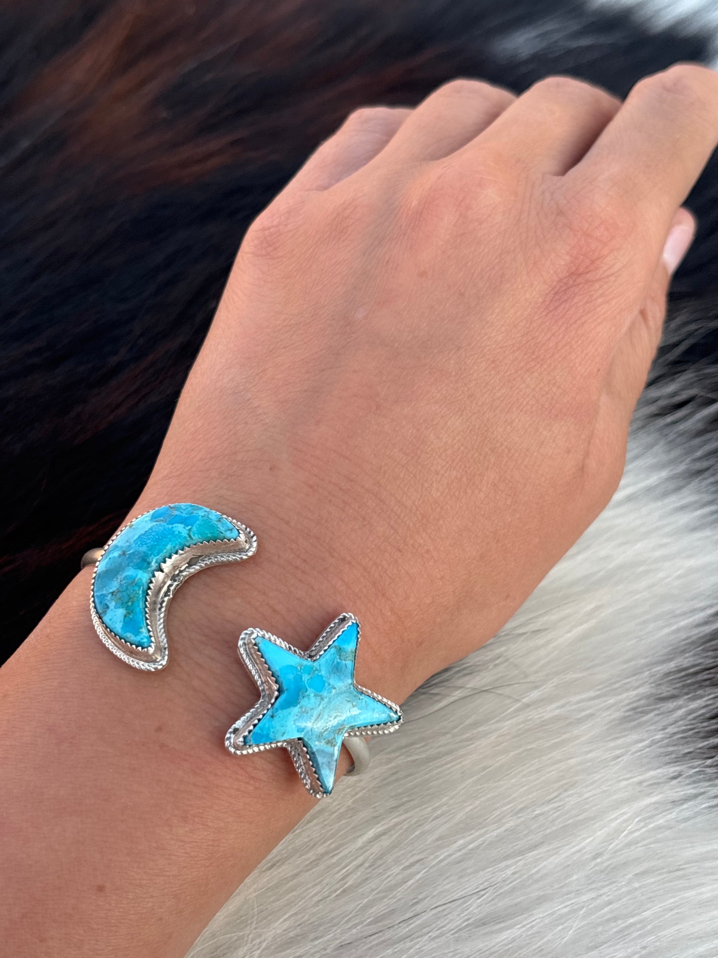Native American, Handmade, Mojave Turquoise & Sterling Silver Cuff