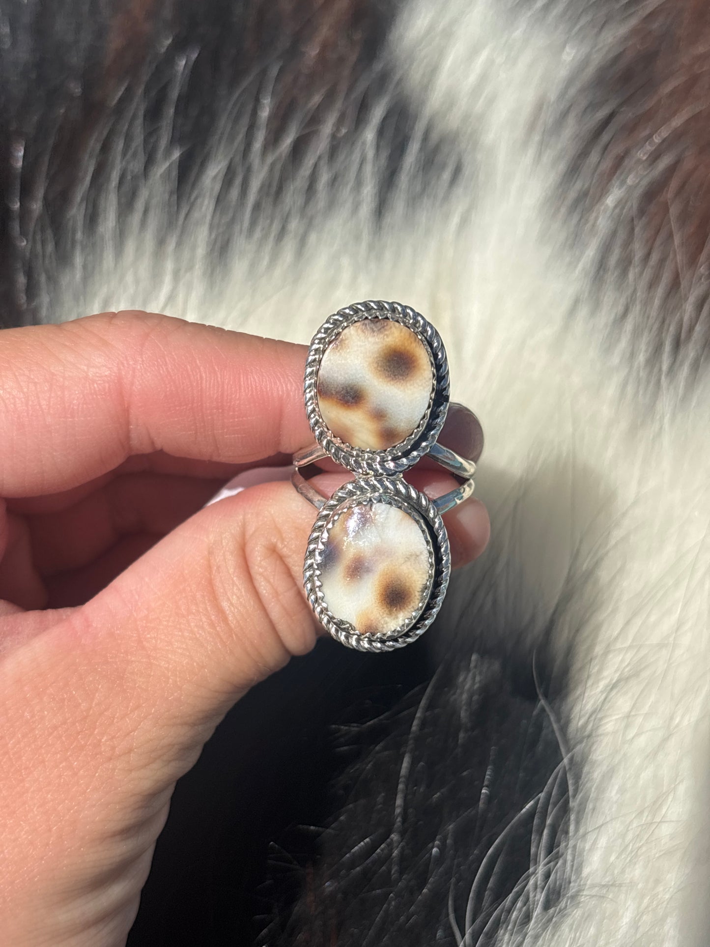 Native American, Hand-Made, Cowrie & Sterling Silver Ring