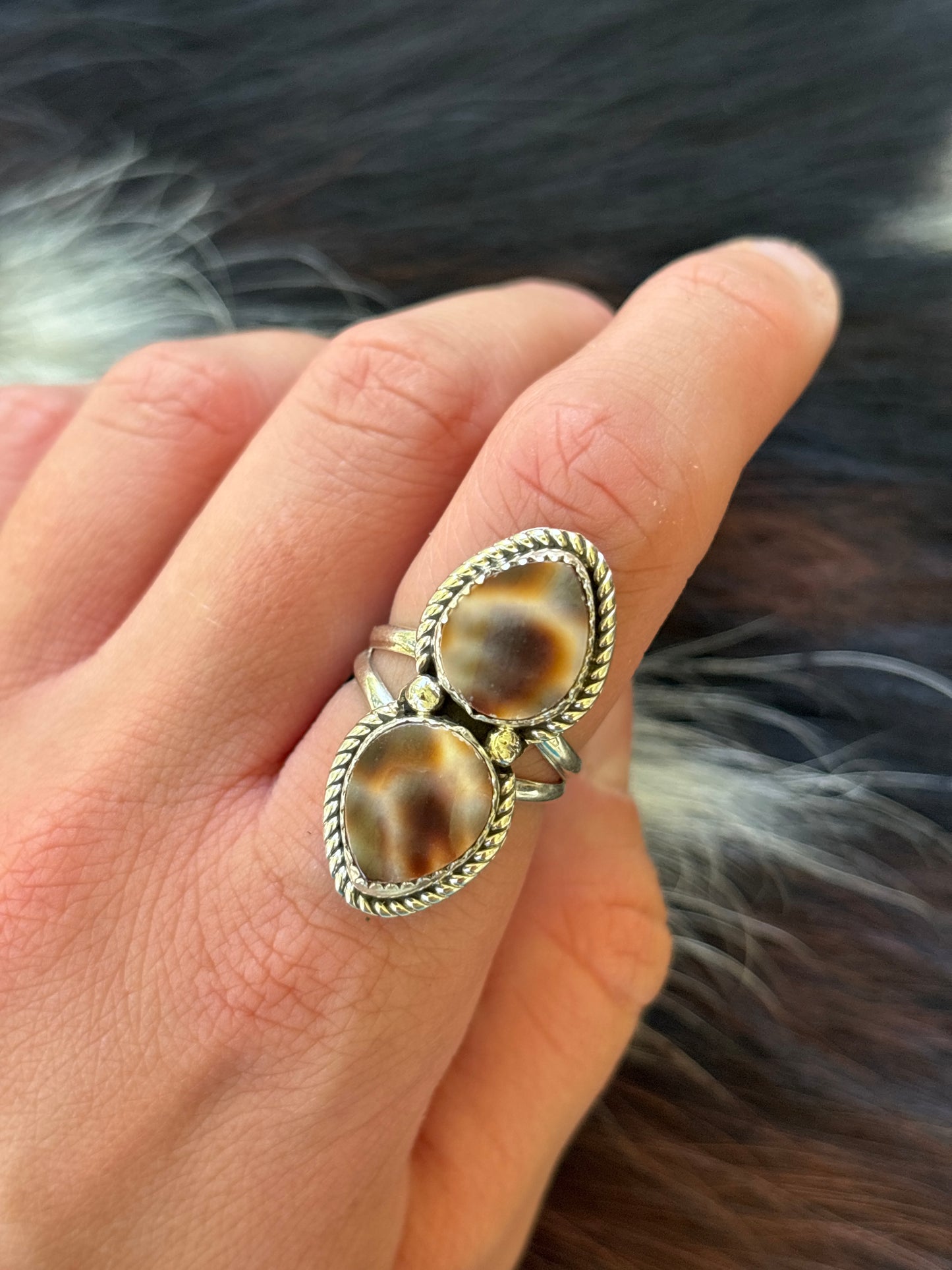 Native American, Hand-Made, Cowrie & Sterling Silver Ring