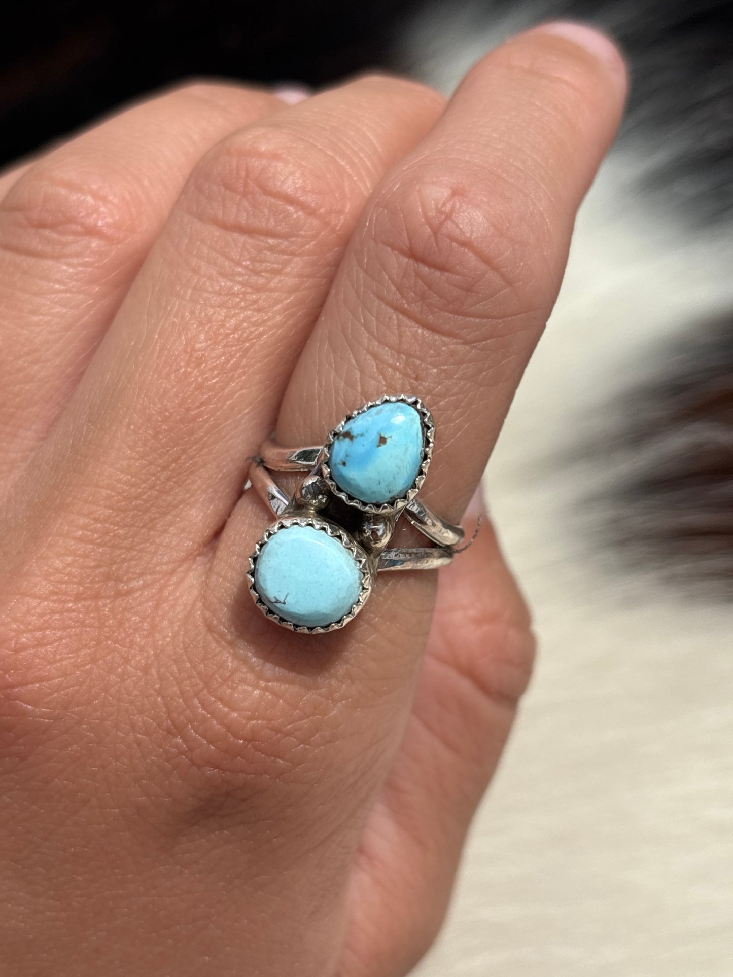 Native American, Hand-Made, GH Turquoise & Sterling Silver Ring