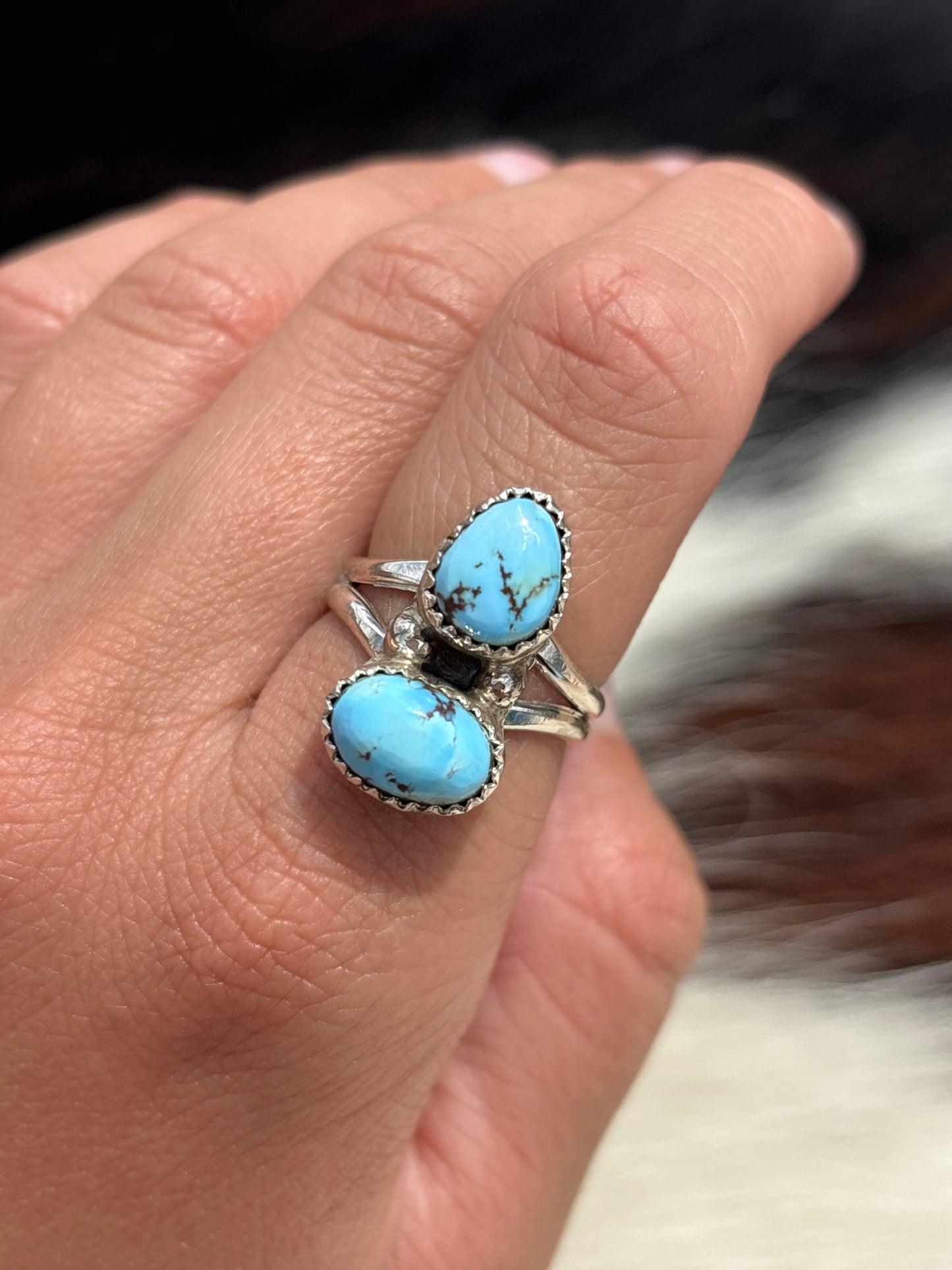 Native American, Hand-Made, GH Turquoise & Sterling Silver Ring