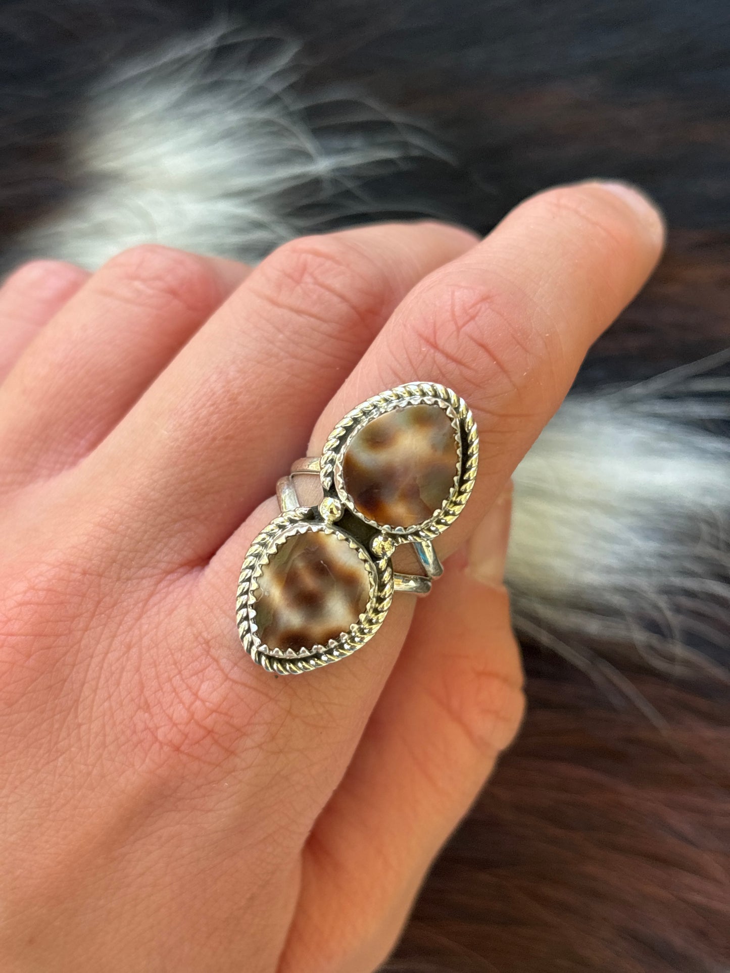 Native American, Hand-Made, Cowrie & Sterling Silver Ring