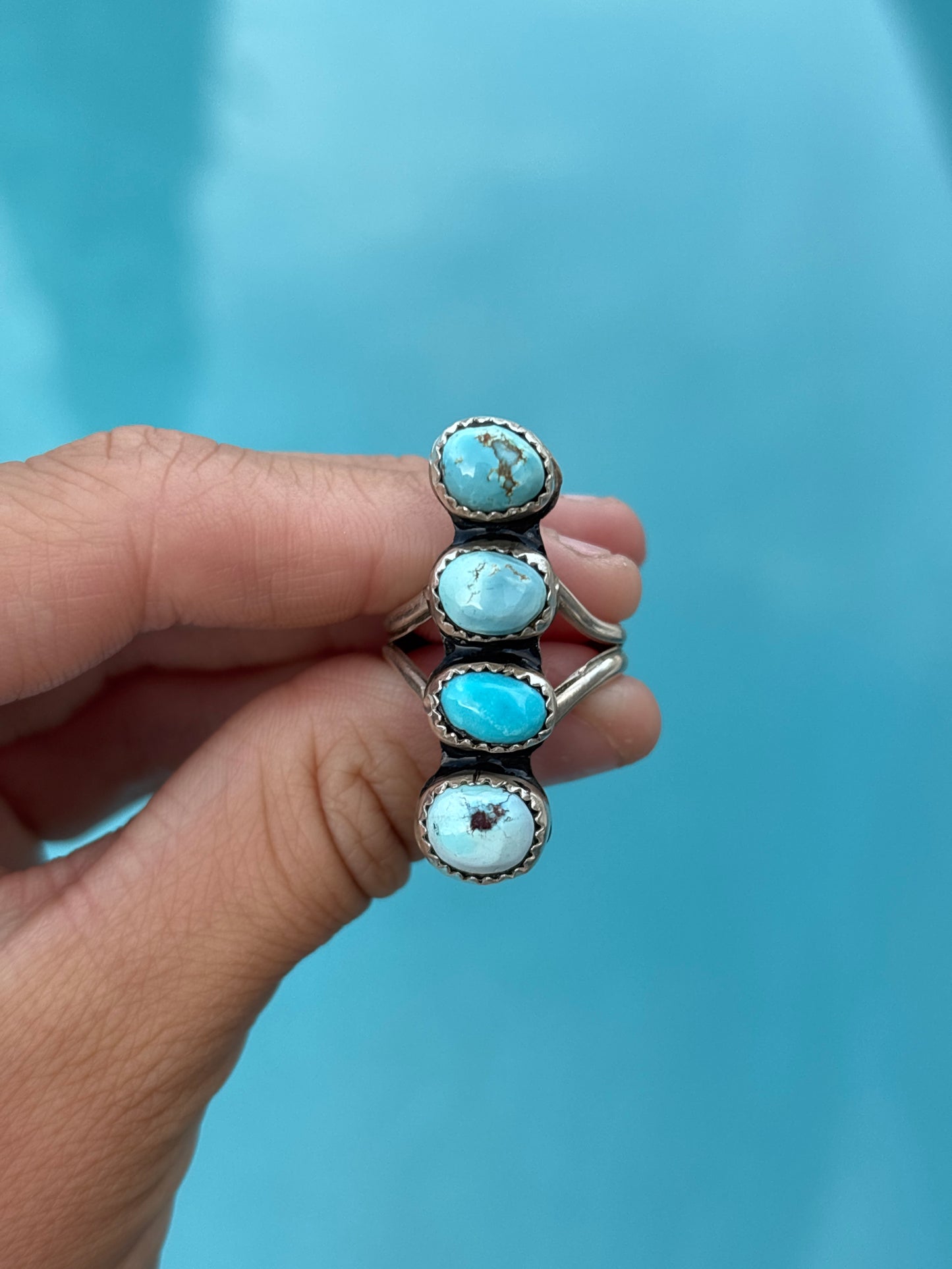 Native American, Hand-Made, GH Turquoise & Sterling Silver Ring