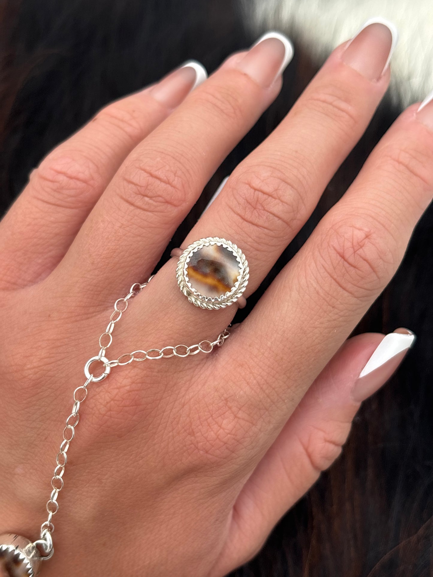 Native American, Hand-Made, Cowrie & Sterling Silver Ring