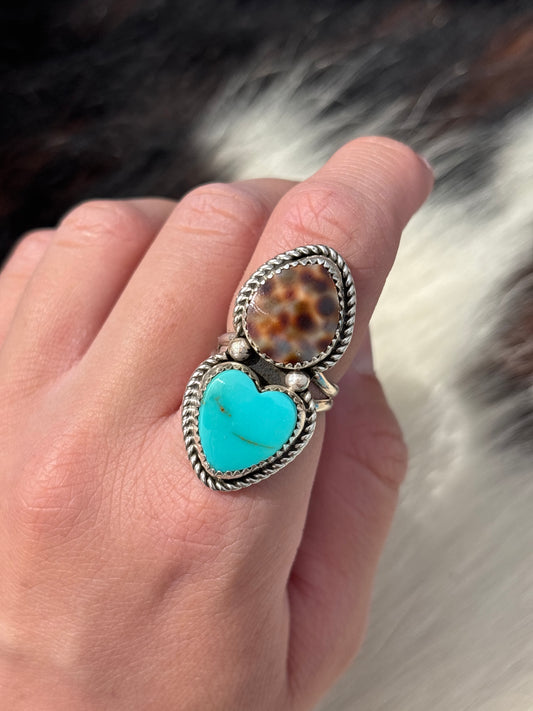 Native American, Hand-Made, Turquoise, Cowrie & Sterling Silver  Ring