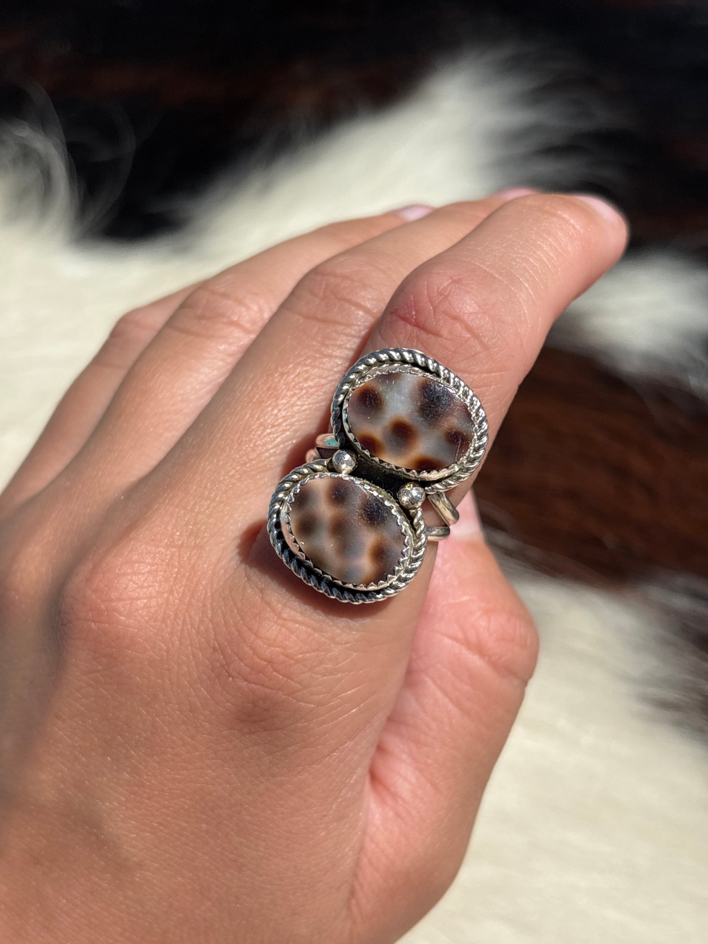Native American, Hand-Made, Cowrie & Sterling Silver Ring