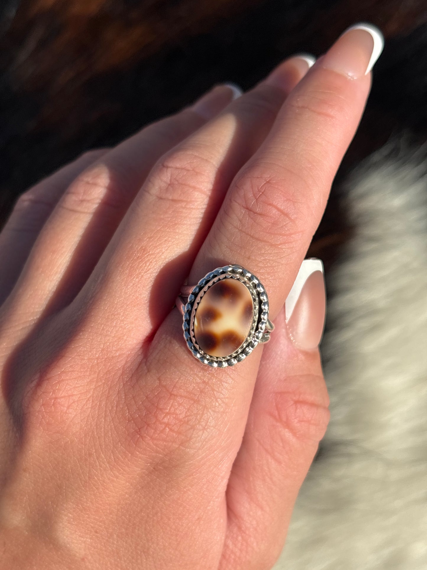 Native American, Hand-Made, Cowrie & Sterling Silver Ring