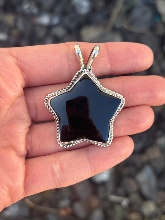 Native American, Hand-Made, Onyx & Sterling Silver Necklace