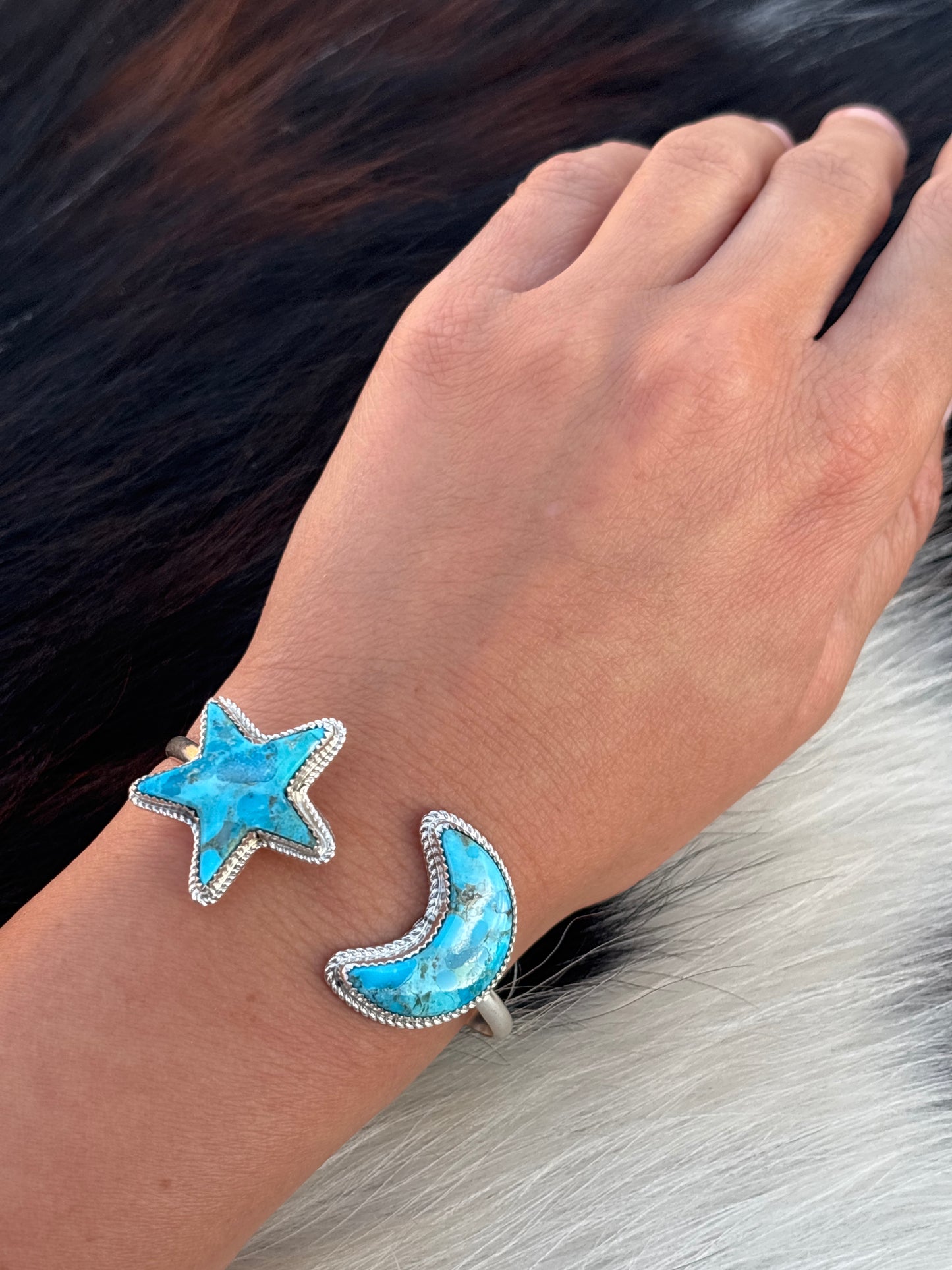 Native American, Handmade, Mojave Turquoise & Sterling Silver Cuff