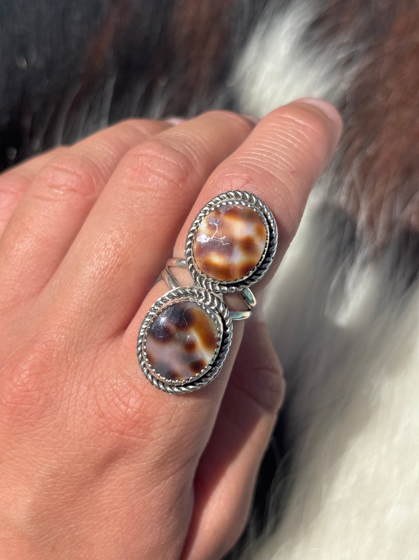 Native American, Hand-Made, Cowrie & Sterling Silver Ring