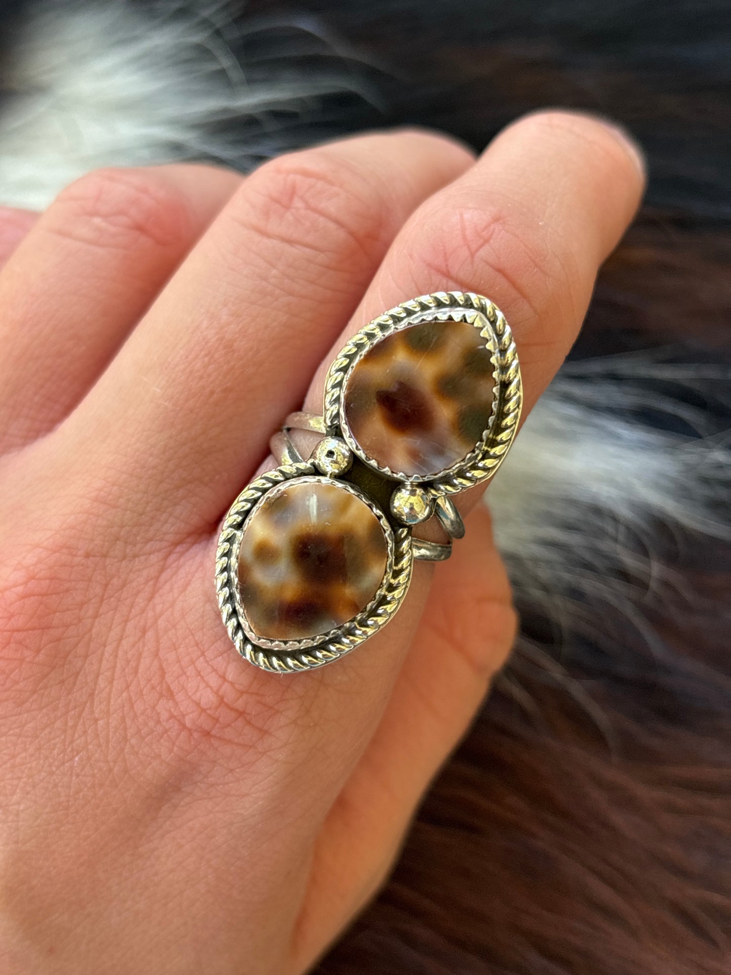 Native American, Hand-Made, Cowrie & Sterling Silver Ring