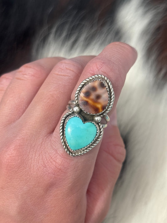 Native American, Hand-Made, Turquoise, Cowrie & Sterling Silver  Ring