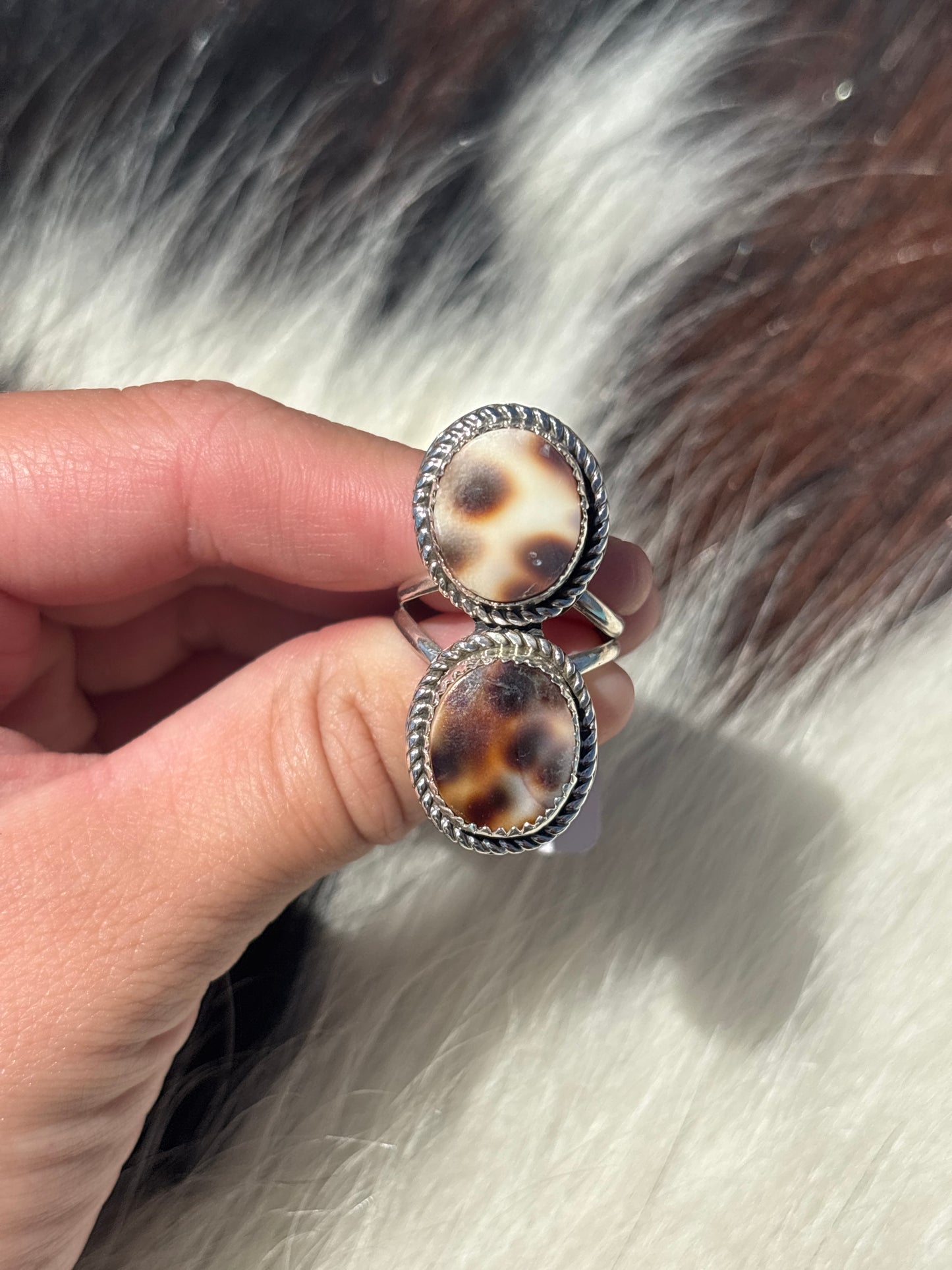 Native American, Hand-Made, Cowrie & Sterling Silver Ring