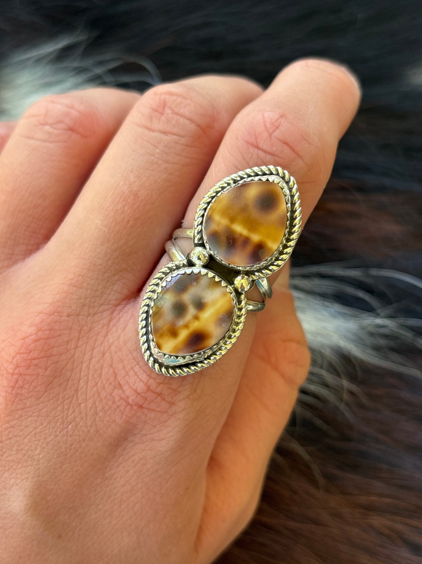 Native American, Hand-Made, Cowrie & Sterling Silver Ring