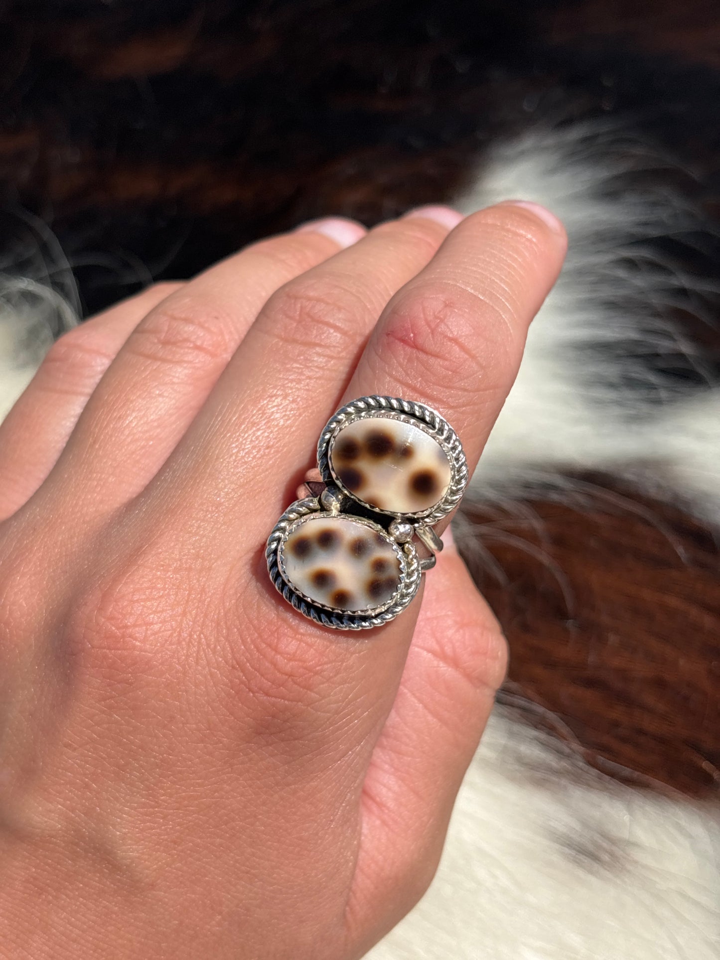 Native American, Hand-Made, Cowrie & Sterling Silver Ring