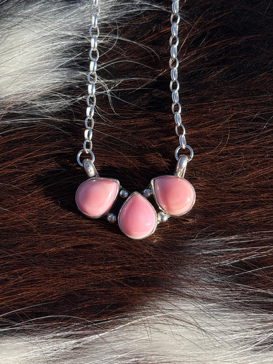 Native American, Hand-Made, Pink Conch & Sterling Silver Necklace